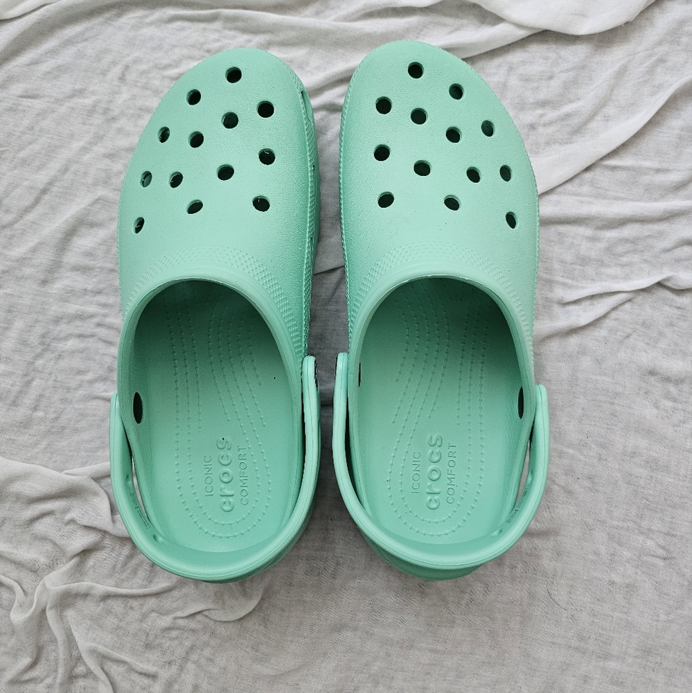 COPY - Seafoam Platform CrocsSize Women's 11